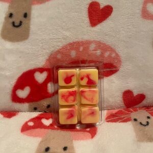 lemon cherry gummy worm wax melts